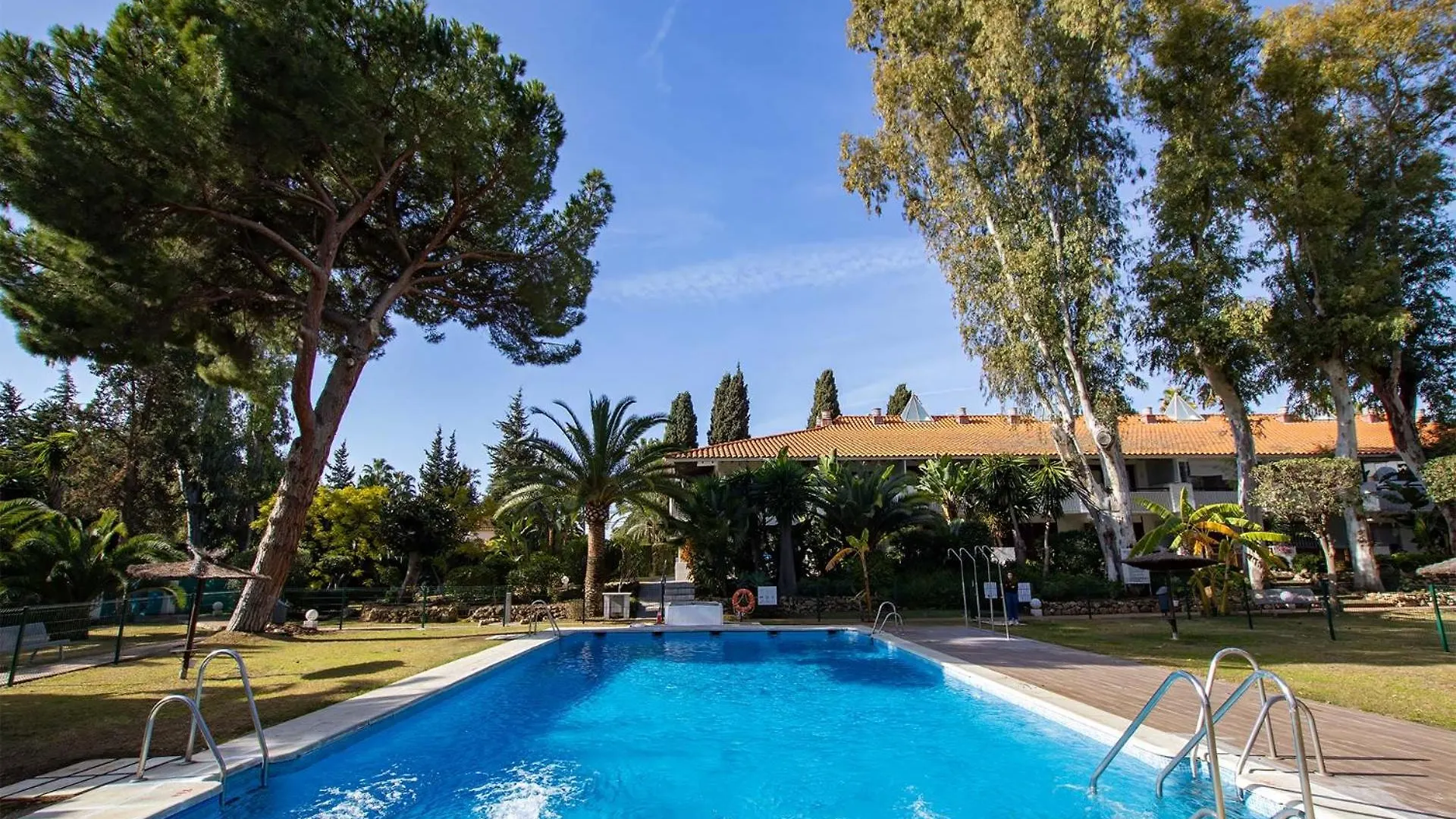 Puerto Banus - Modern Apartment 5 Minutes From The Beach Marbella 0*,  Spain